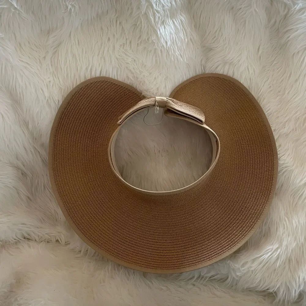 Tan straw sun visor hat - Picture 2 of 4